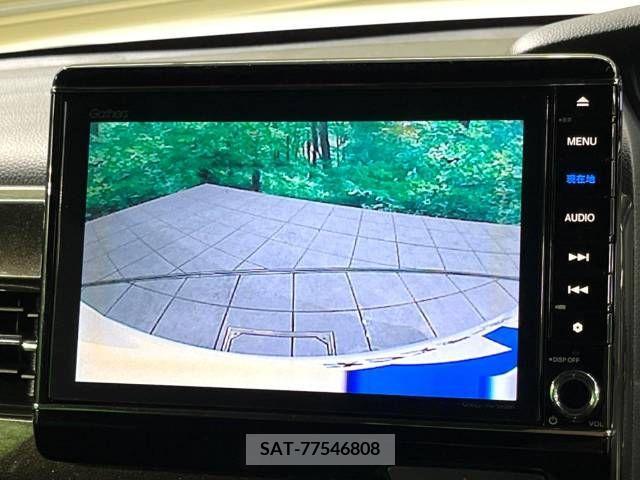 Honda N BOX CUSTOM 2019-05 211549-4