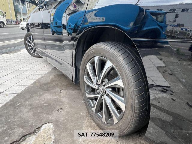 Toyota NOAH 2022-04 383116-2