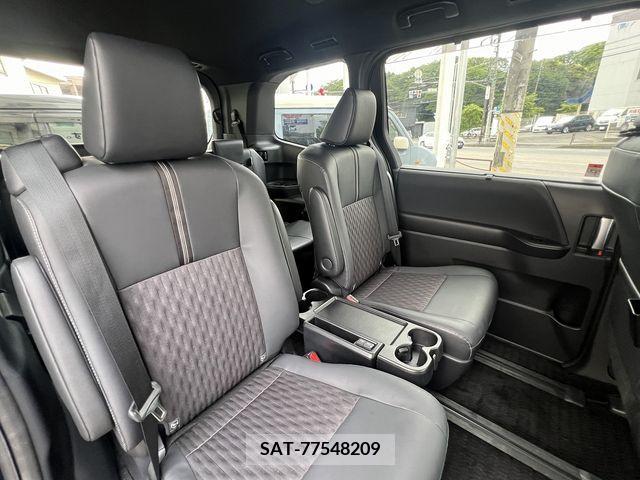 Toyota NOAH 2022-04 383116-14