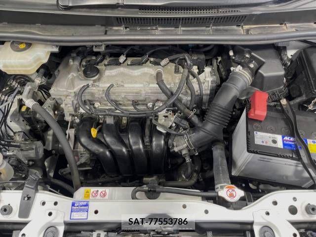 Toyota VOXY 2018-03 381071-19