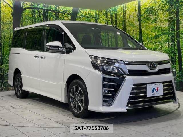 Toyota VOXY 2018-03 381071-17