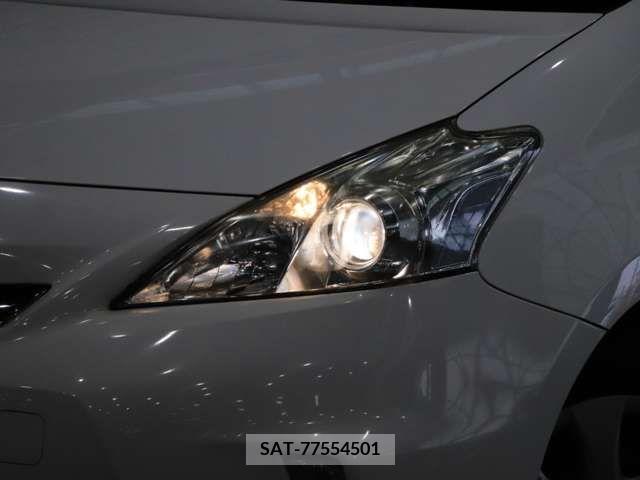 Toyota PRIUS ALPHA 2012-05 366735-9