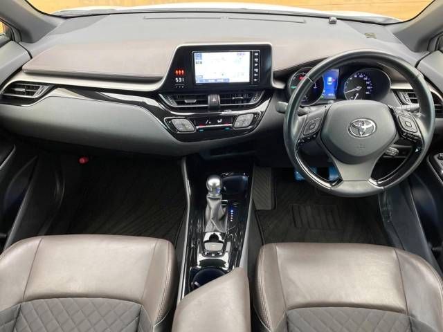 Toyota C-HR 2018-11 193017-1