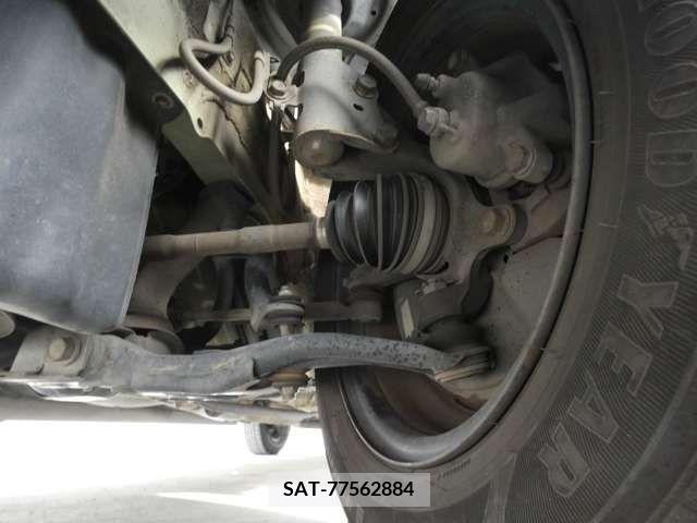 Toyota SIENTA 2007-11 313757-17