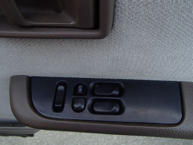 Nissan CARAVAN COACH 1992-06 17963-15