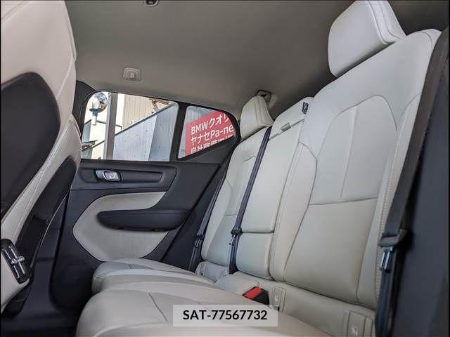 Volvo XC40 2019-01 375145-3