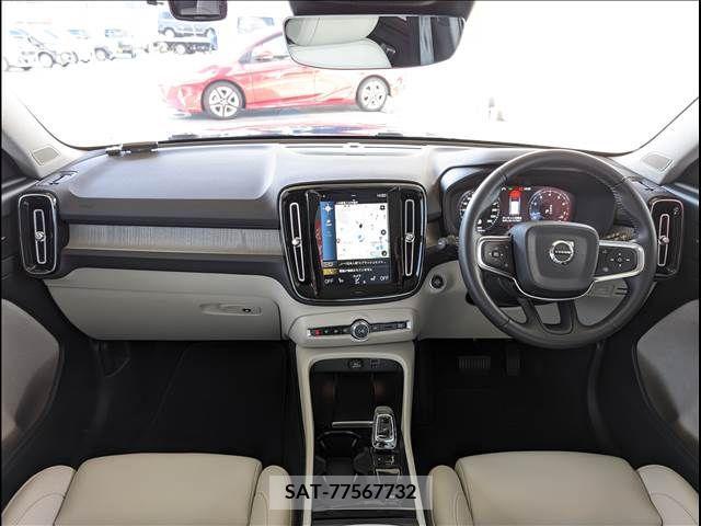 Volvo XC40 2019-01 375145-1