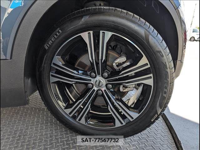 Volvo XC40 2019-01 375145-12