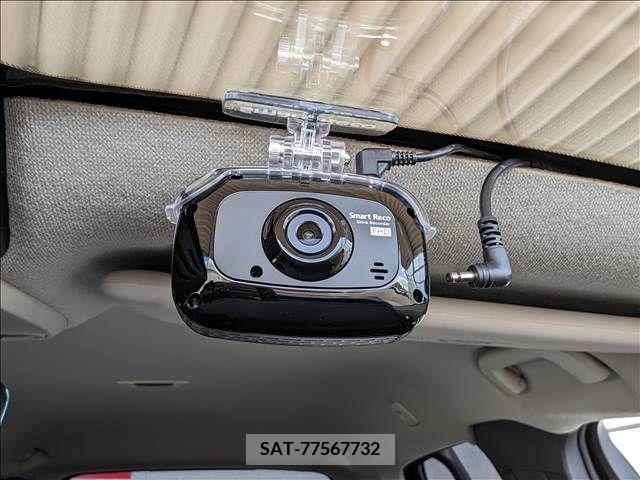 Volvo XC40 2019-01 375145-19