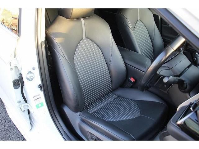 Toyota CAMRY HYBRID 2019-05 190748-12