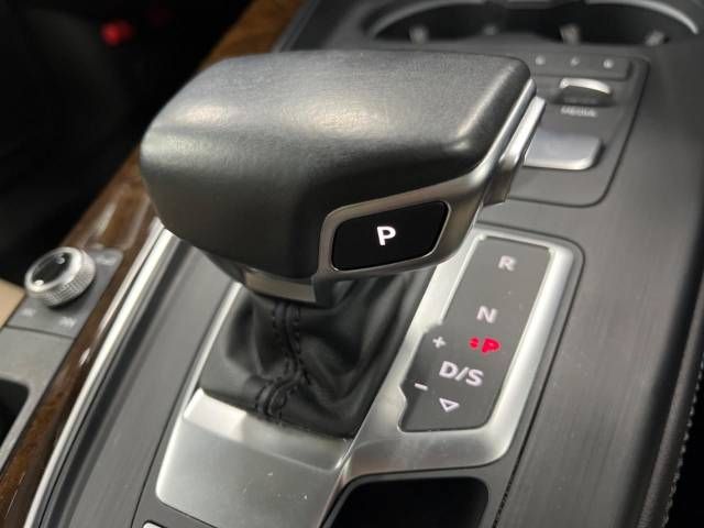 Audi A4 2016-02 27785-11