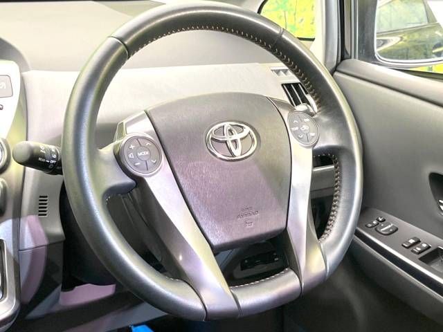 Toyota PRIUS ALPHA 2014-09 192085-11
