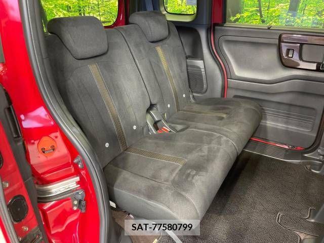 Honda N BOX CUSTOM 2018-02 364815-9