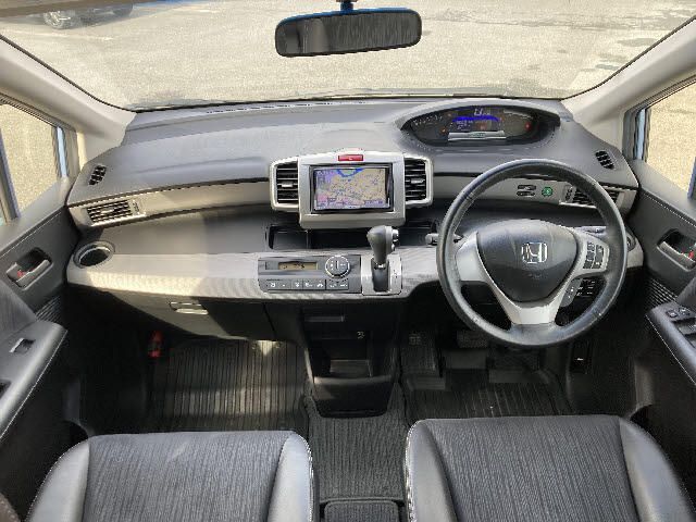 Honda FREED HYBRID 2012-05 11972-2