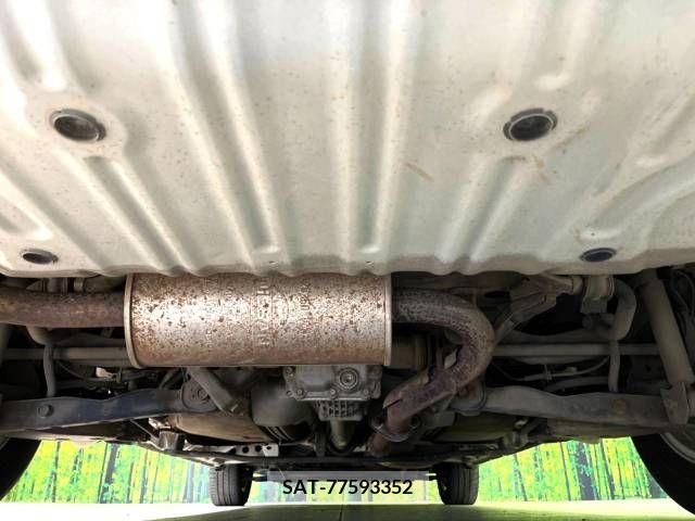 Nissan SERENA 2014-07 367815-19