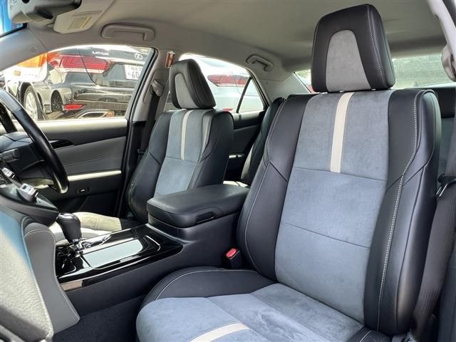 Toyota CROWN SEDAN 2016-11 2357-18