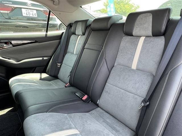 Toyota CROWN SEDAN 2016-11 2357-19