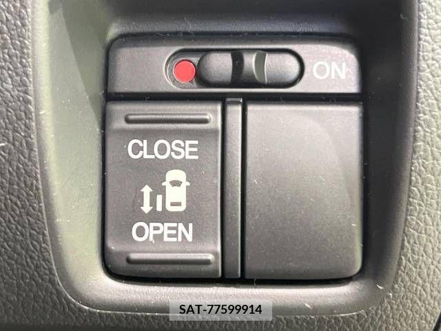 Honda N BOX CUSTOM 2016-03 348641-4