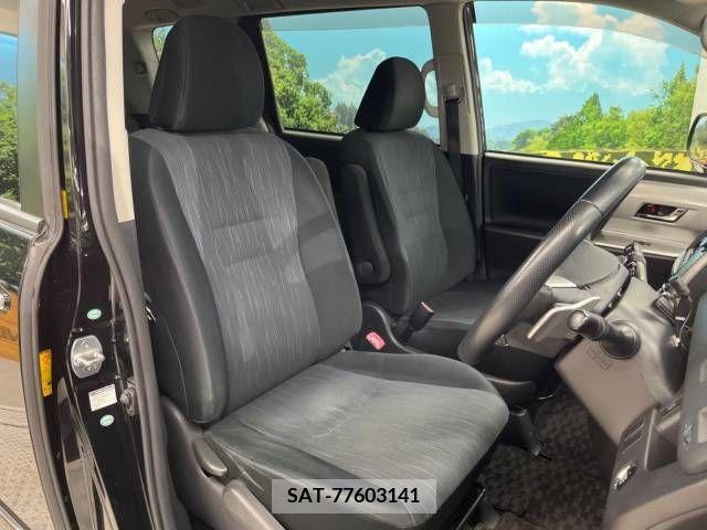 Toyota VOXY 2011-10 289867-7