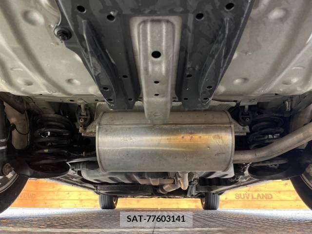 Toyota VOXY 2011-10 289867-19