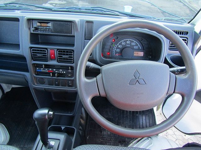 Mitsubishi MINICAB TRUCK 2014-09 29063-1