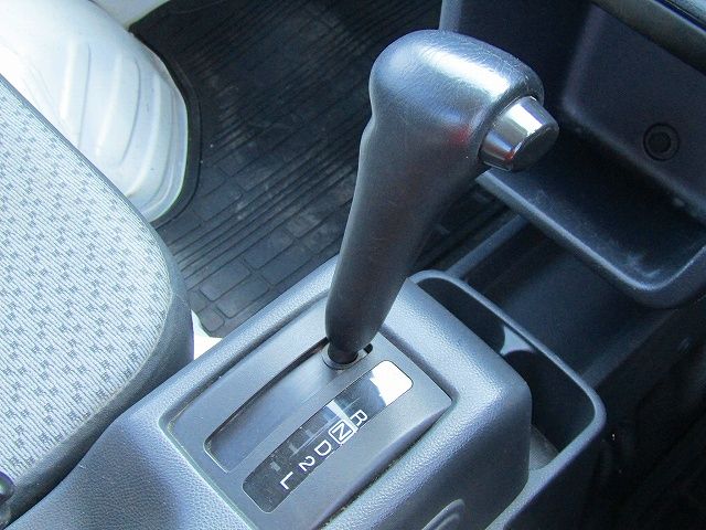 Mitsubishi MINICAB TRUCK 2014-09 29063-15