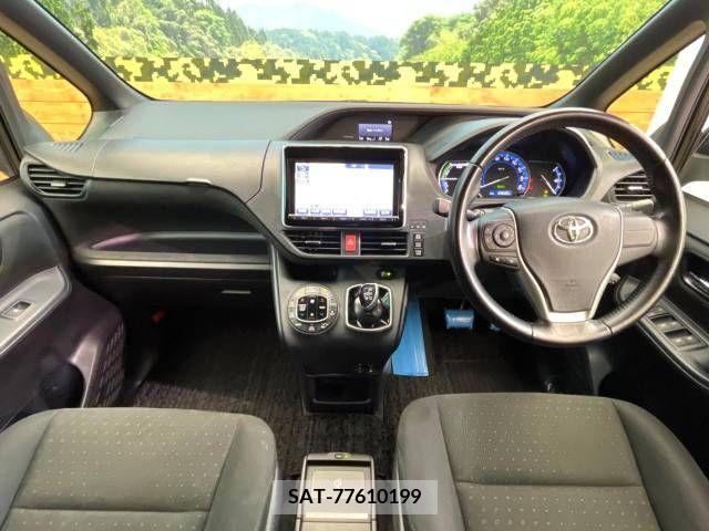 Toyota VOXY HYBRID 2015-09 350553-1