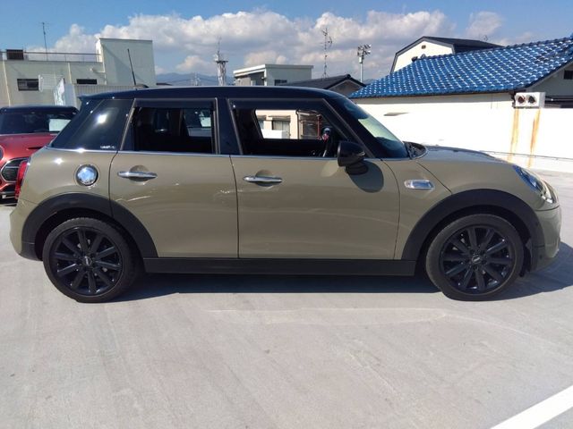 Bmw MINI 2019-09 24966-3
