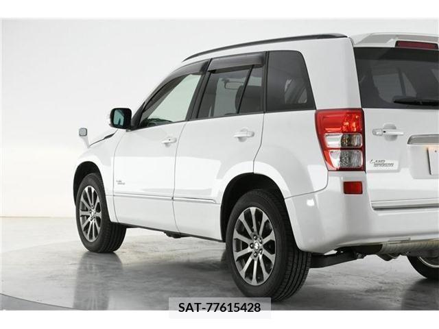 Suzuki ESCUDO 2014-10 206076-6
