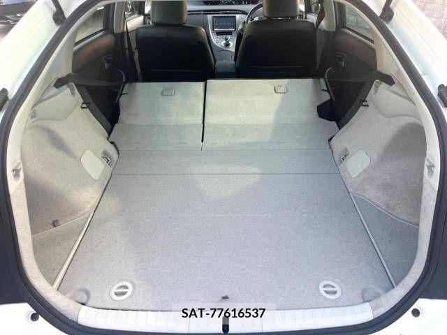 Toyota PRIUS 2015-08 322065-12