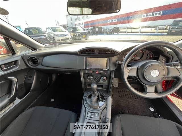 Toyota 86 2018-03 374227-1