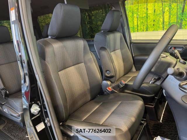 Toyota VOXY 2018-11 370436-7