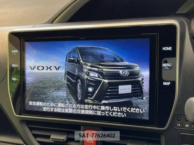 Toyota VOXY 2018-11 370436-2