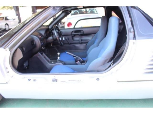 Mazda AZ-1 1995-01 23589-11