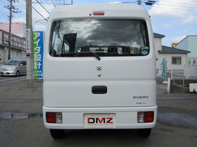 Suzuki EVERY 2017-08 8311-3