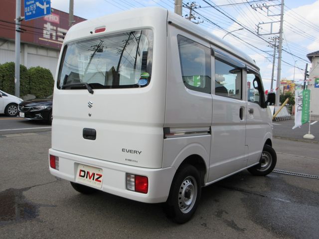Suzuki EVERY 2017-08 8311-5