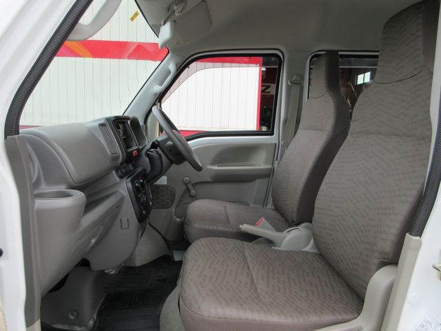 Suzuki EVERY 2017-08 8311-10