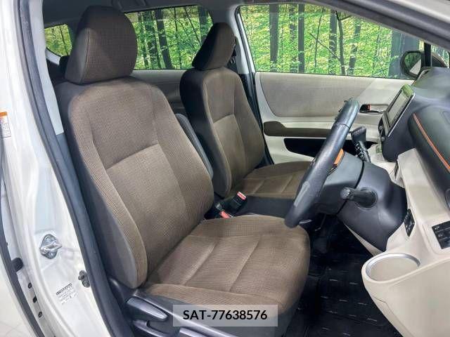 Toyota SIENTA 2015-12 368180-7
