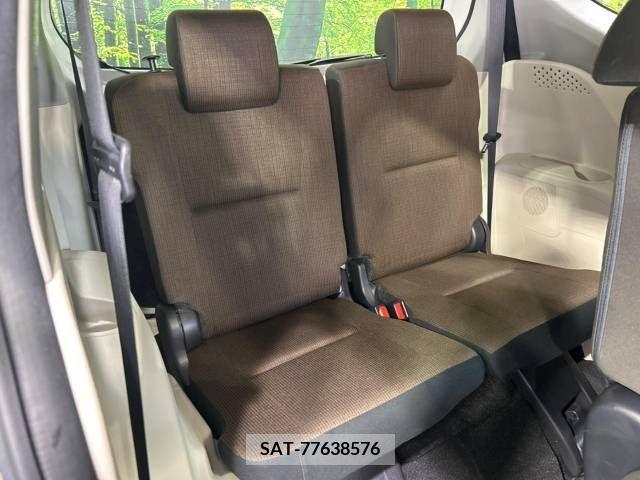 Toyota SIENTA 2015-12 368180-9