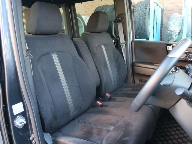 Honda N BOX CUSTOM 2022-07 28949-13
