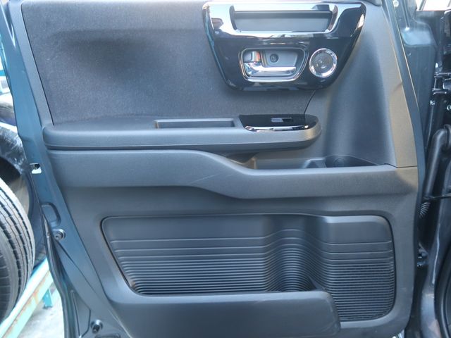 Honda N BOX CUSTOM 2022-07 28949-18