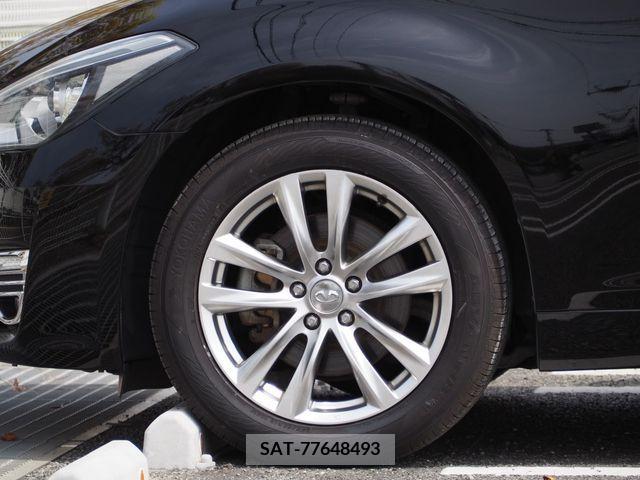 Nissan FUGA 2016-03 324784-9