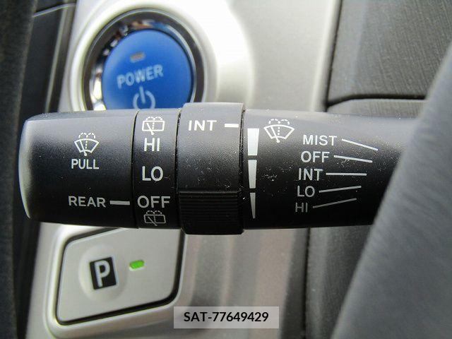 Toyota PRIUS ALPHA 2013-06 322231-16