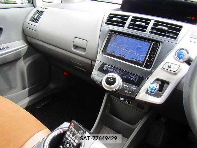 Toyota PRIUS ALPHA 2013-06 322231-4