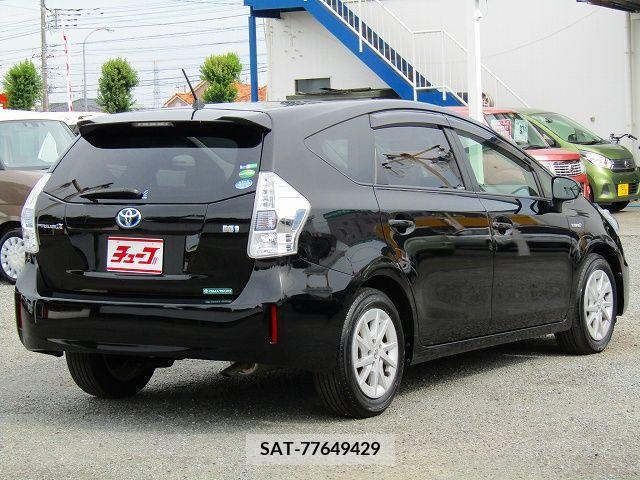 Toyota PRIUS ALPHA 2013-06 322231-2