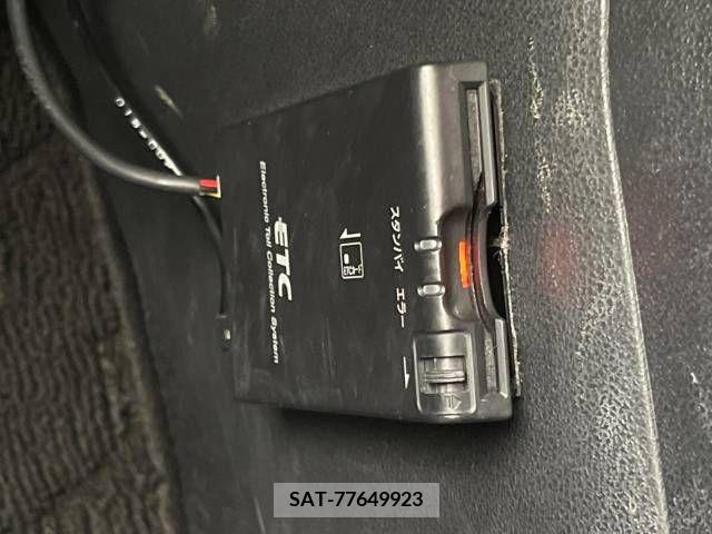 Nissan JUKE 2013-01 362230-4