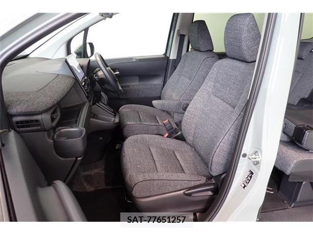 Toyota SIENTA 2022-10 372882-23