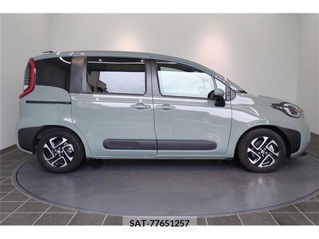 Toyota SIENTA 2022-10 372882-29