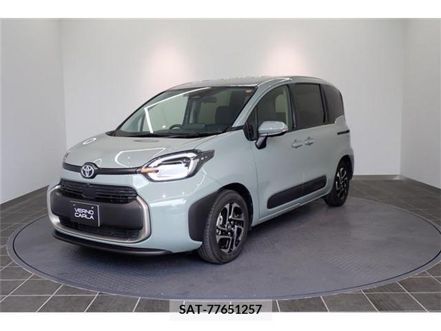 Toyota SIENTA 2022-10 372882-5