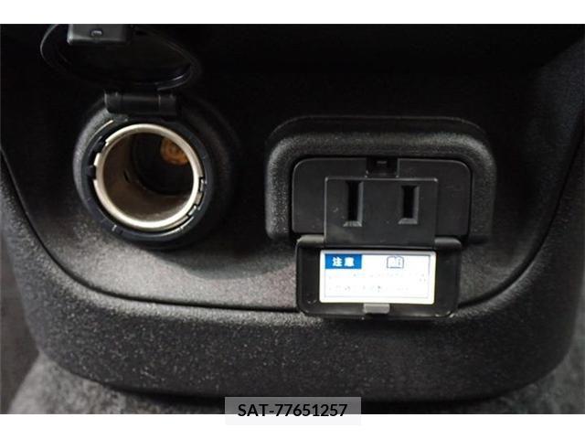 Toyota SIENTA 2022-10 372882-19